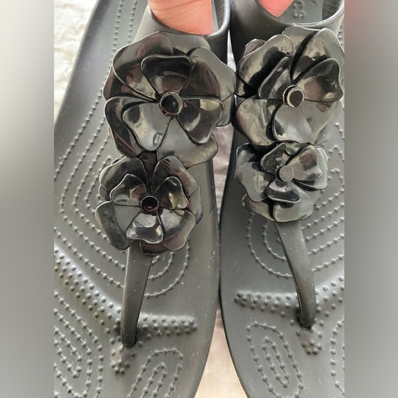 Crocs Serena embellished flower thong slingback size 10 - Picture 3 of 12